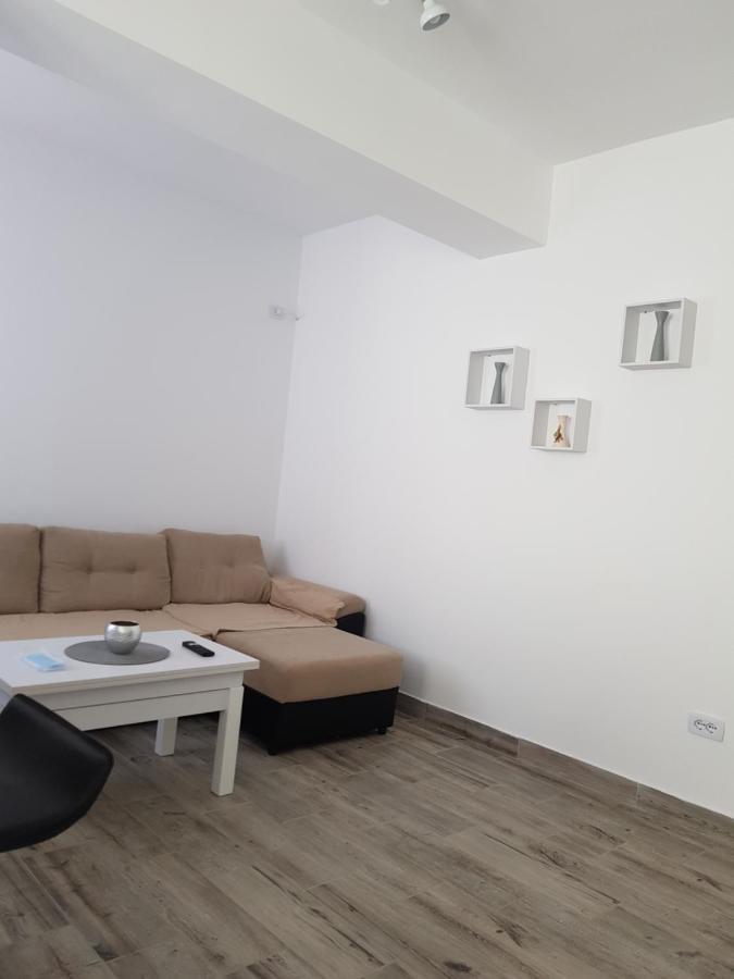Moni Apartment Năvodari Eksteriør bilde